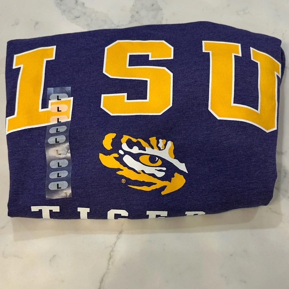 NWT - LSU Tigers Men's Purple Short Sleeve Tee Adult Large
